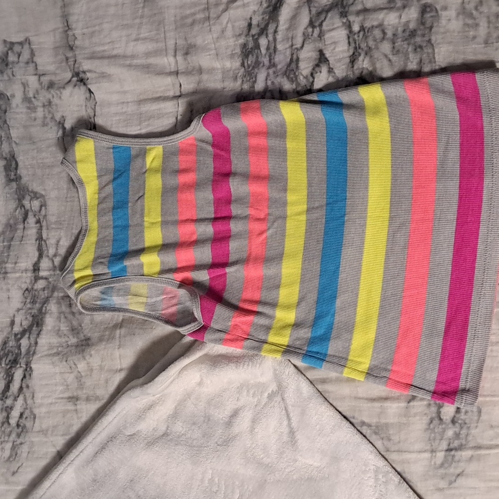 Tanktop - Picture 2 of 2